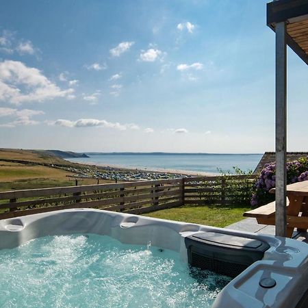 Unforgettable Sea Views, Hot Tub, Modern Property Newgale Exterior foto