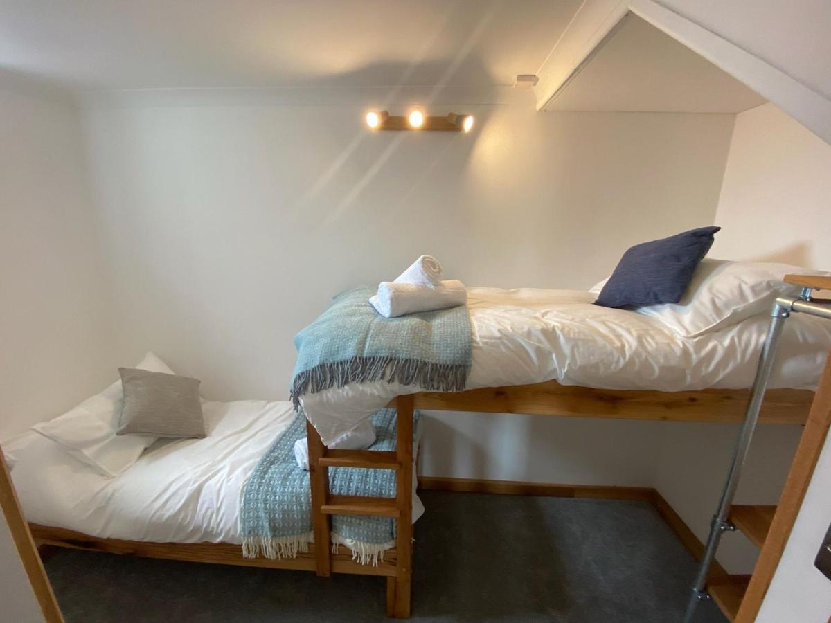 Unforgettable Sea Views, Hot Tub, Modern Property Newgale Exterior foto